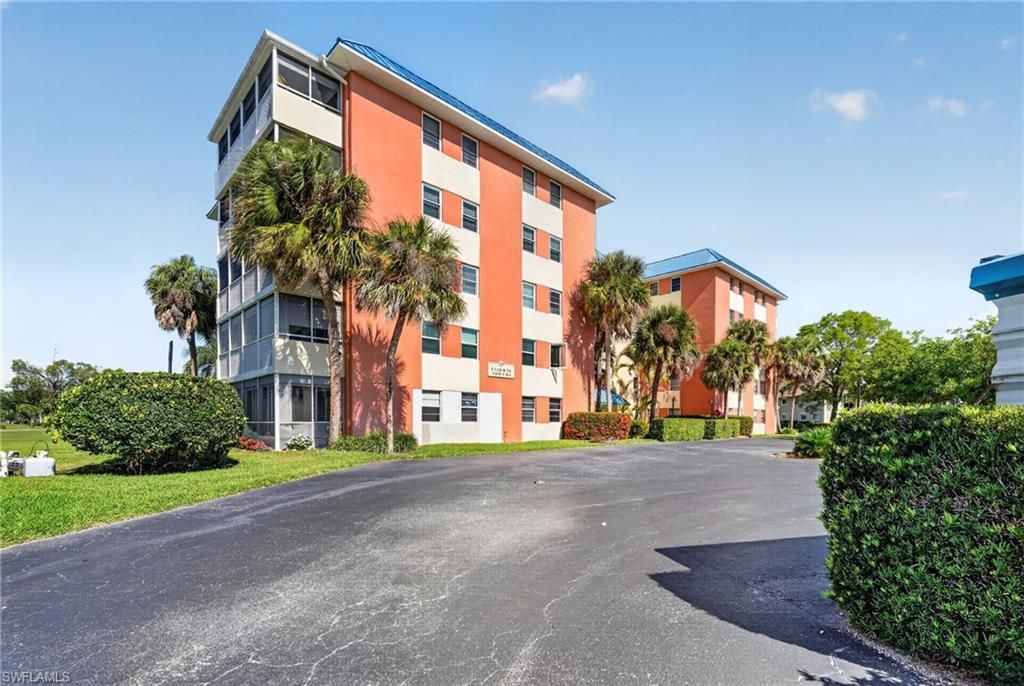 200 Pebble Beach Blvd, Unit D103, Naples, FL 34113 Photo