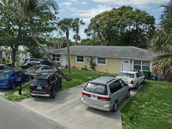 4107 Mindi AVE, NAPLES, FL 34112