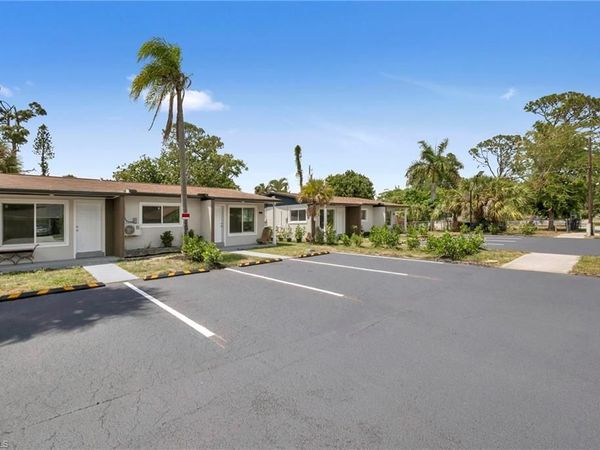 2566-2578 Jackson ST W, FORT MYERS, FL 33901
