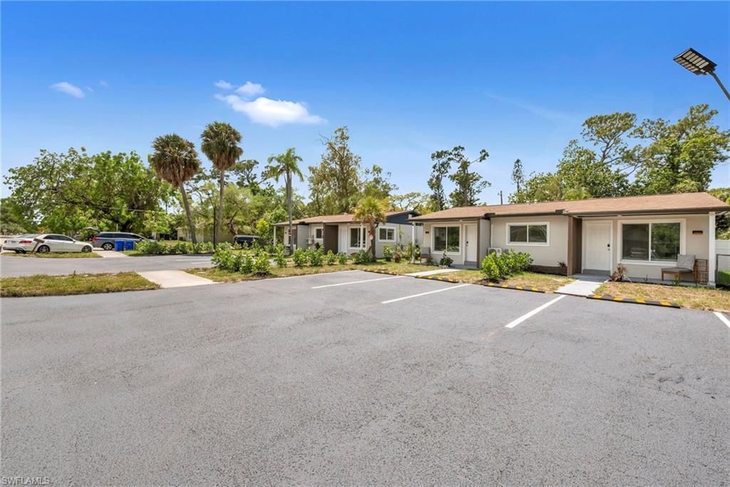 2566-2578 Jackson St W, Fort Myers, FL 33901 Photo