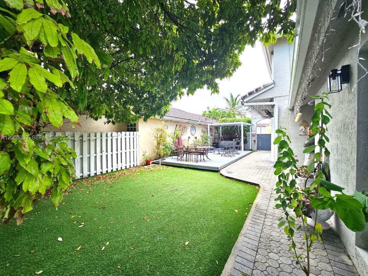 15429 SW 92nd St , Miami, FL 33196 Photo