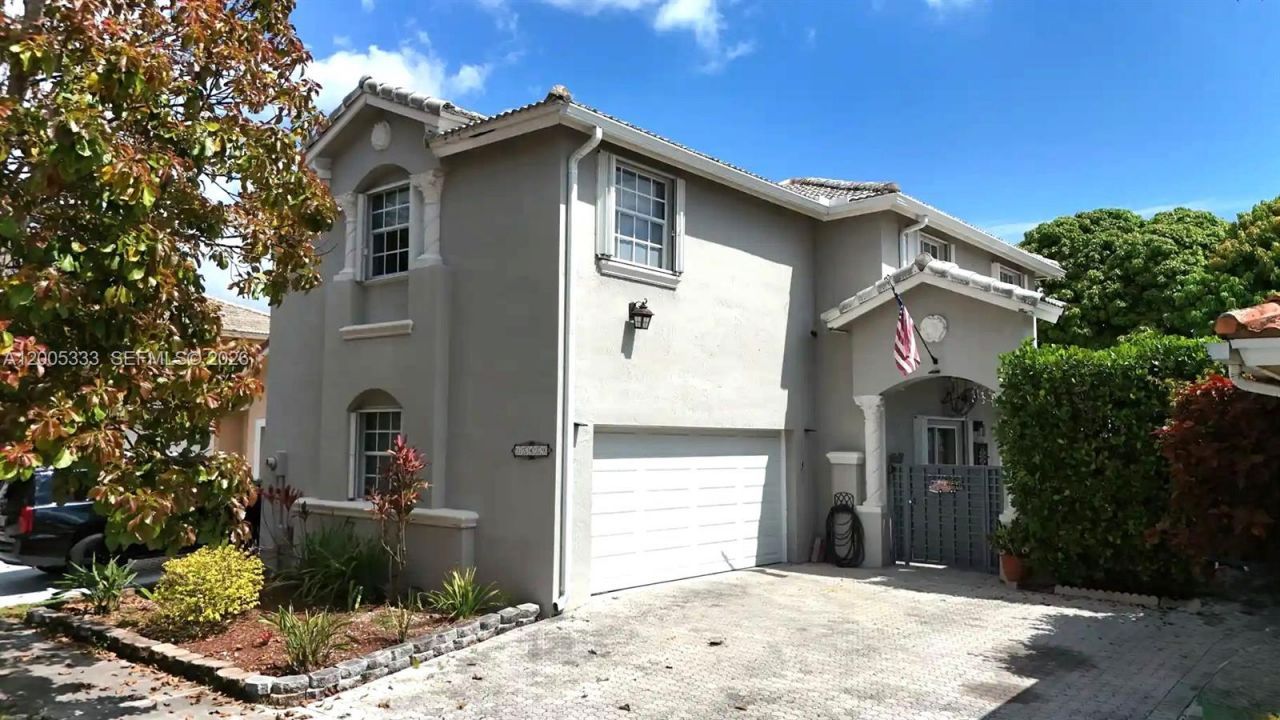 15429 SW 92nd St , Miami, FL 33196 Photo