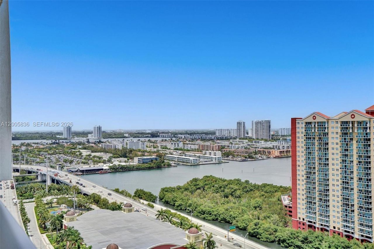 330 Sunny Isles Blvd, Unit 5-2207, Sunny Isles Beach, FL 33160 Photo