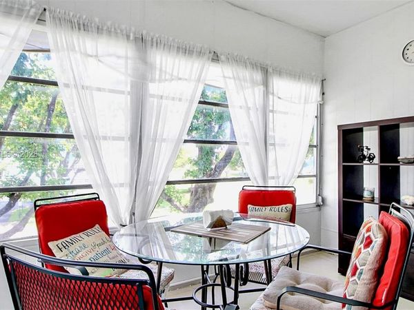 4000 NW 44th Ave , Unit 306, Lauderdale Lakes, FL 33319