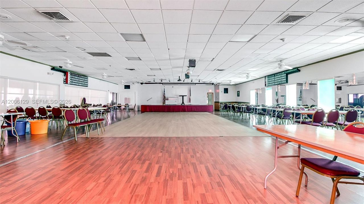 4000 NW 44th Ave , Unit 306, Lauderdale Lakes, FL 33319 Photo