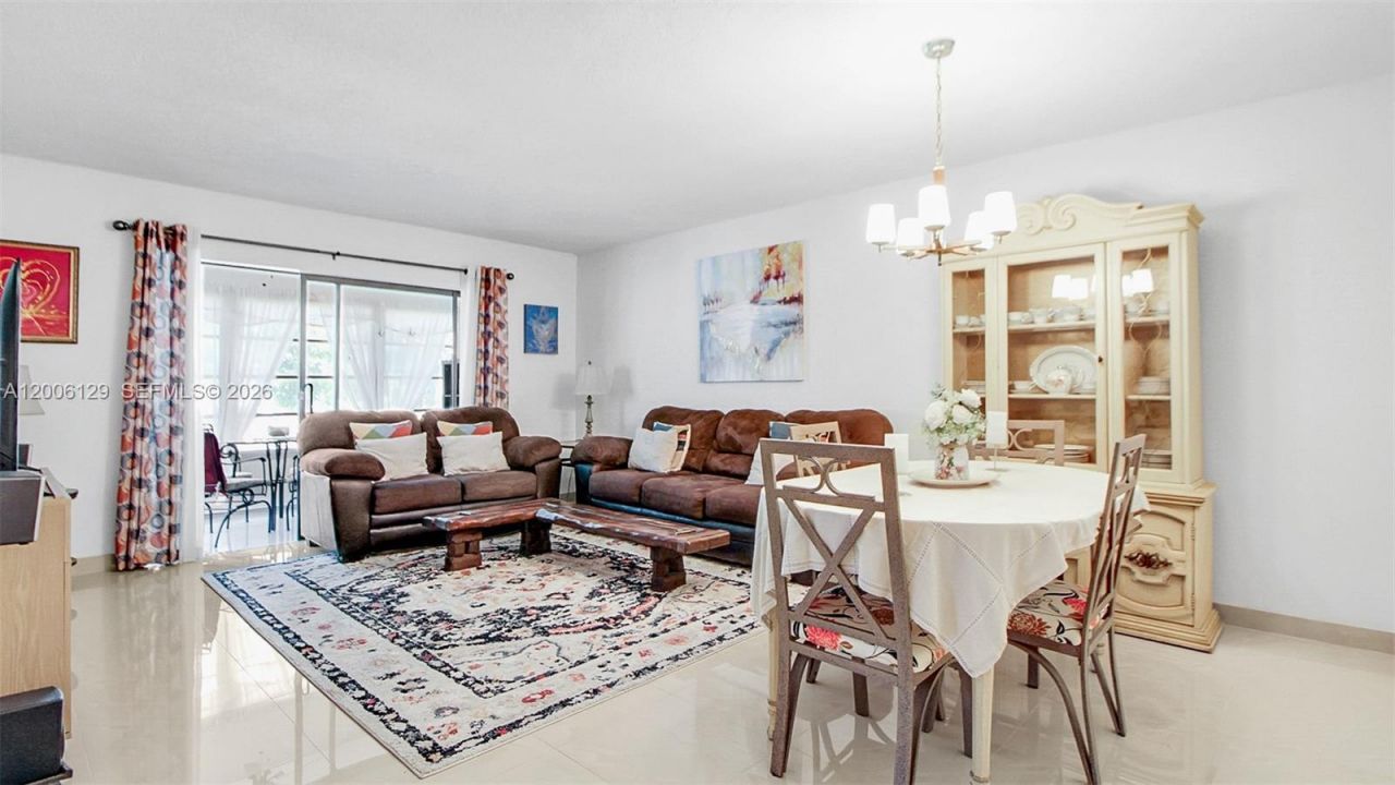 4000 NW 44th Ave , Unit 306, Lauderdale Lakes, FL 33319 Photo