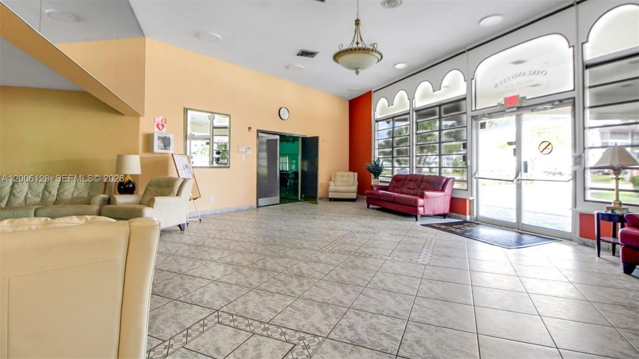 4000 NW 44th Ave , Unit 306, Lauderdale Lakes, FL 33319 Photo