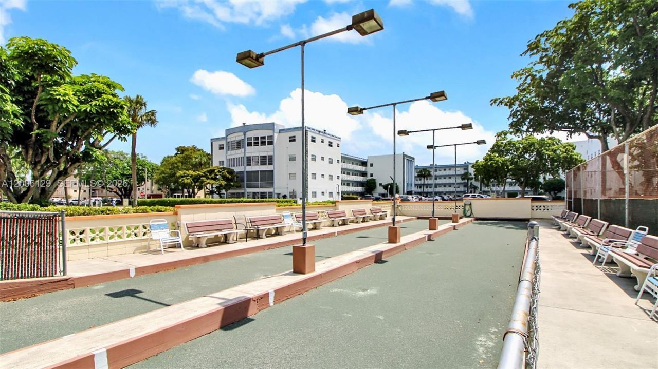 4000 NW 44th Ave , Unit 306, Lauderdale Lakes, FL 33319 Photo