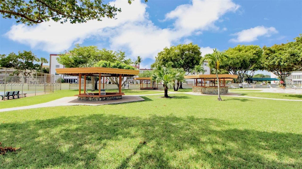 4000 NW 44th Ave , Unit 306, Lauderdale Lakes, FL 33319 Photo