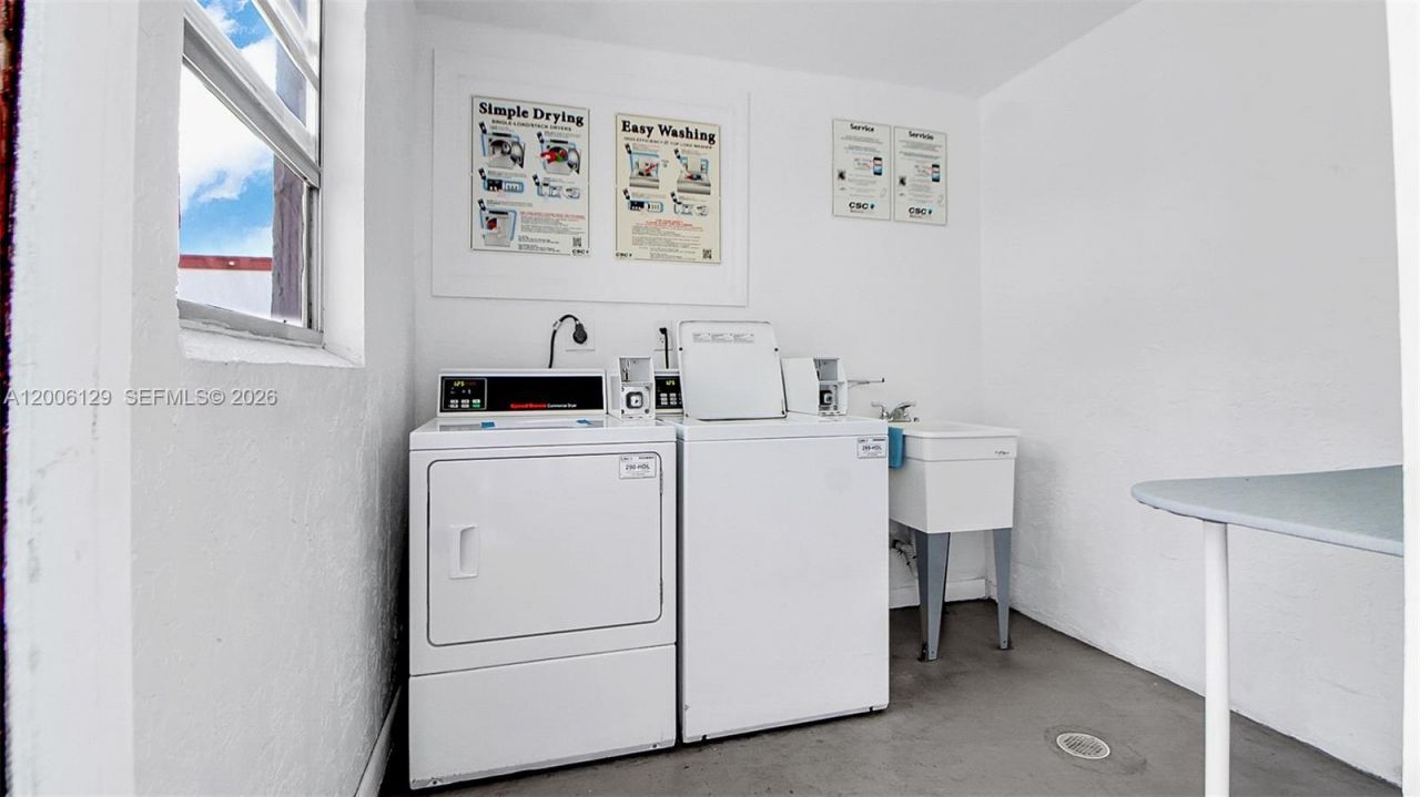 4000 NW 44th Ave, Unit 306, Lauderdale Lakes, FL 33319 Photo