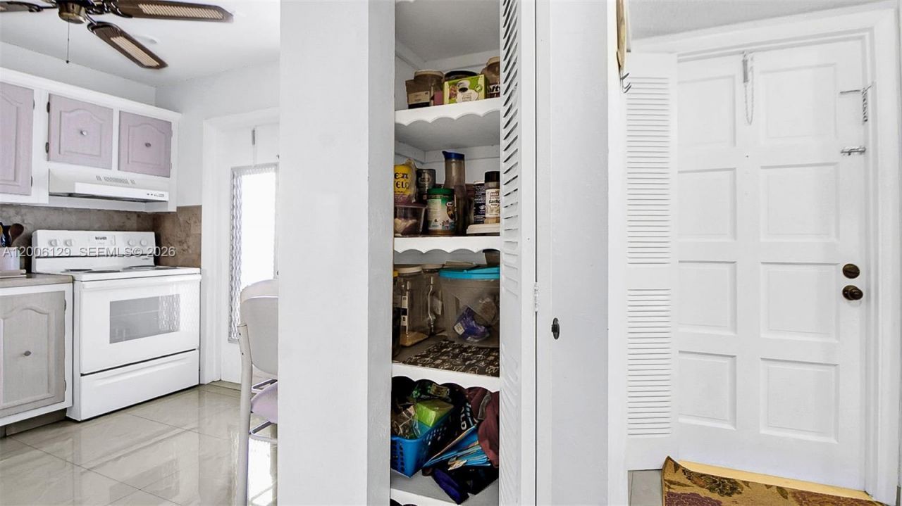 4000 NW 44th Ave , Unit 306, Lauderdale Lakes, FL 33319 Photo