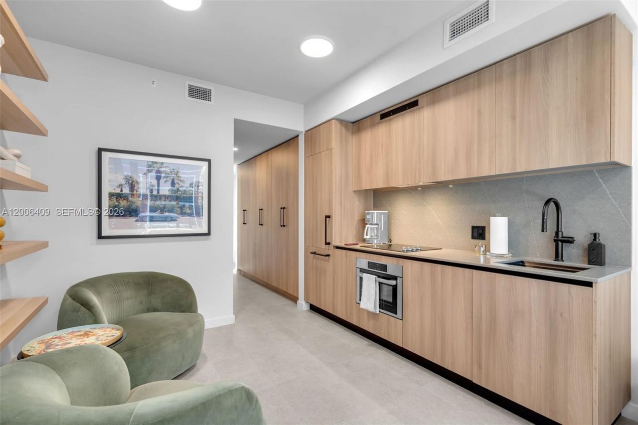 121 NE 5th St, Unit 912B, Miami, FL 33132 Photo