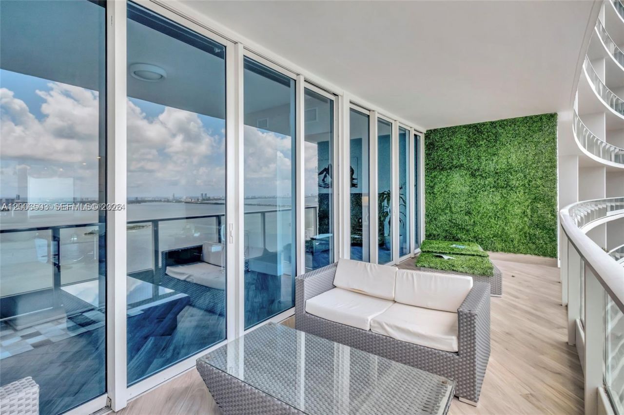 2020 N Bayshore Dr, Unit 3408, Miami, FL 33137 Photo