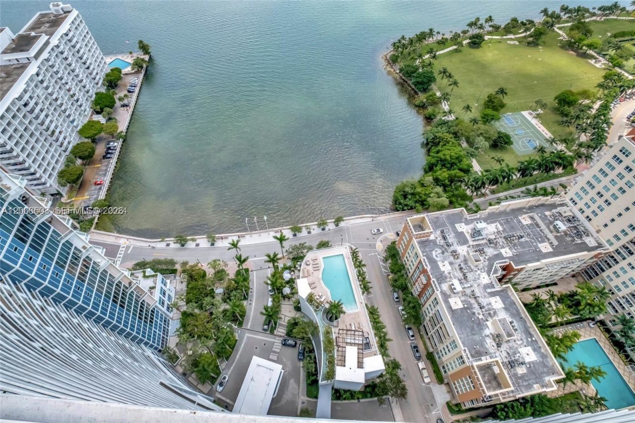 2020 N Bayshore Dr, Unit 3408, Miami, FL 33137 Photo