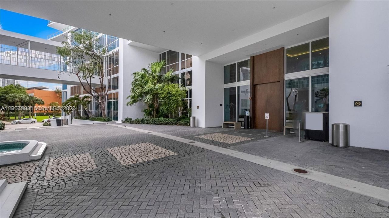 2020 N Bayshore Dr, Unit 3408, Miami, FL 33137 Photo