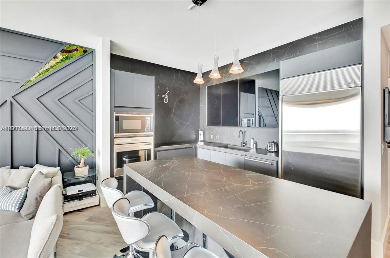 2020 N Bayshore Dr, Unit 3408, Miami, FL 33137 Photo
