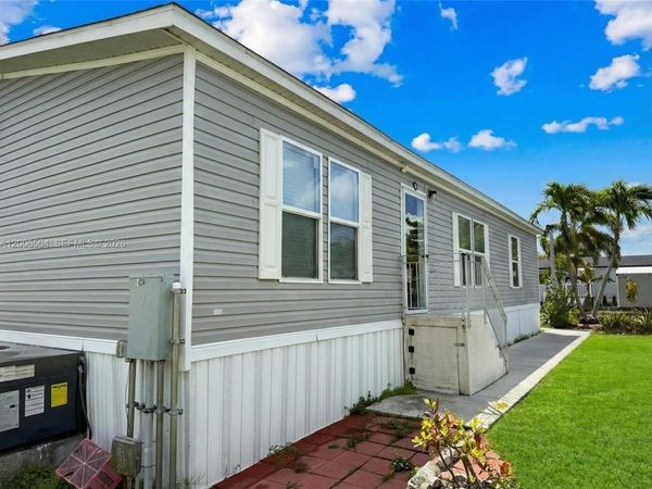 25801 SW 152 Ave , Homestead, FL 33033