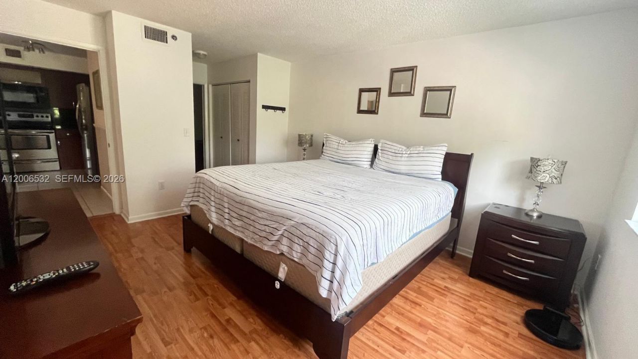 19999 E Country Club Dr , Unit 1303, Aventura, FL 33180 Photo