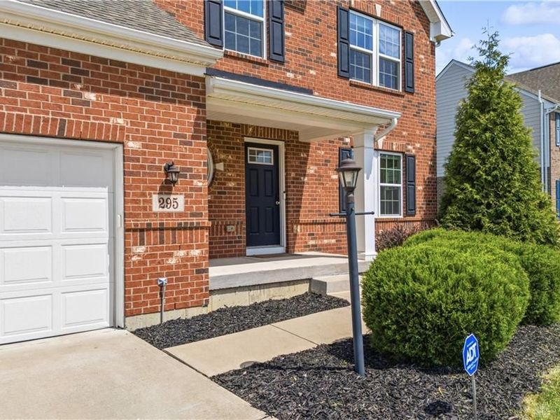 295 Fox Creek Court, Washington Township, OH 45458 Photo 2