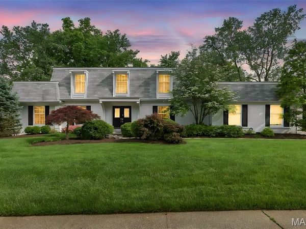 15166 Chamisal Drive, Chesterfield, MO 63017