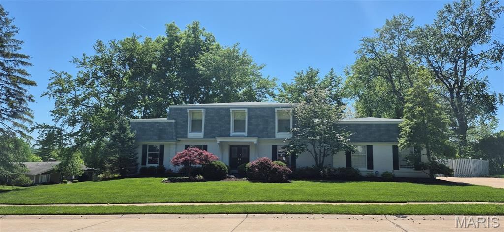 15166 Chamisal Drive , Chesterfield, MO 63017 Main Photo