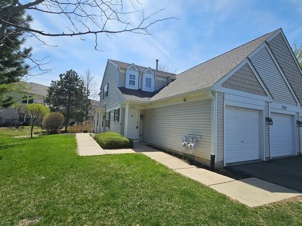 2212 Waterleaf Court , Unit 204, Naperville, IL 60564