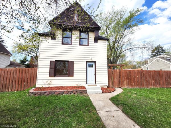 919 Warner Avenue , South Saint Paul, MN 55075