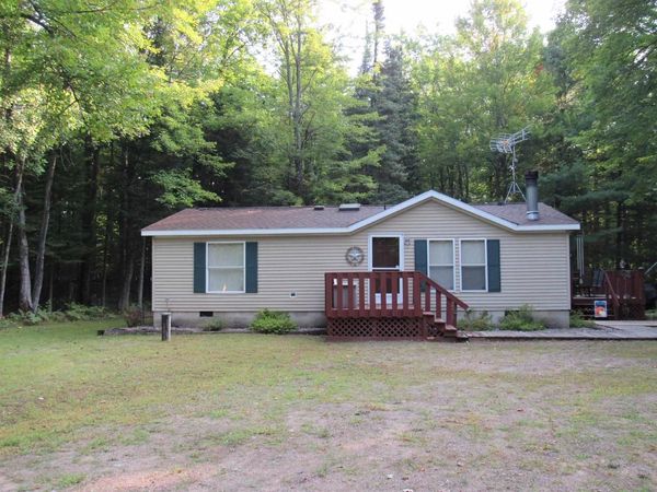 15590 VALENTINE LANE, Mountain, WI 54149