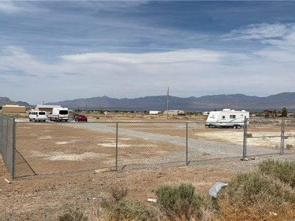 4050 JASMINE Street , Pahrump, NV 89048