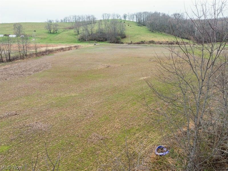 Licking Valley Road , Frazeysburg, OH 43830 Photo 5