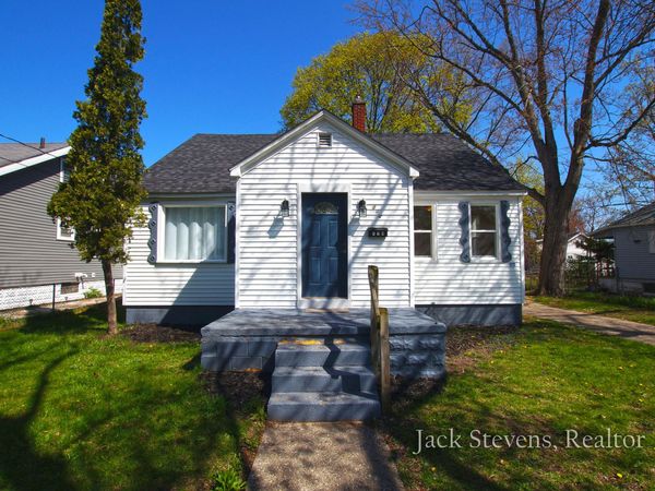 694 E Isabella Avenue, Muskegon, MI 49442