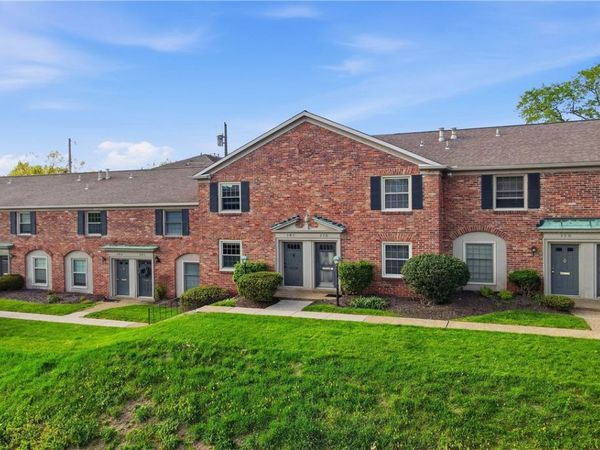 380 Newburn Drive, Pittsburgh, PA 15216