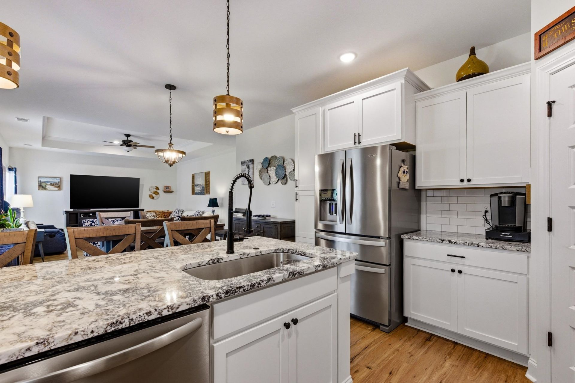 382 Long Meadow Dr. Photo 15