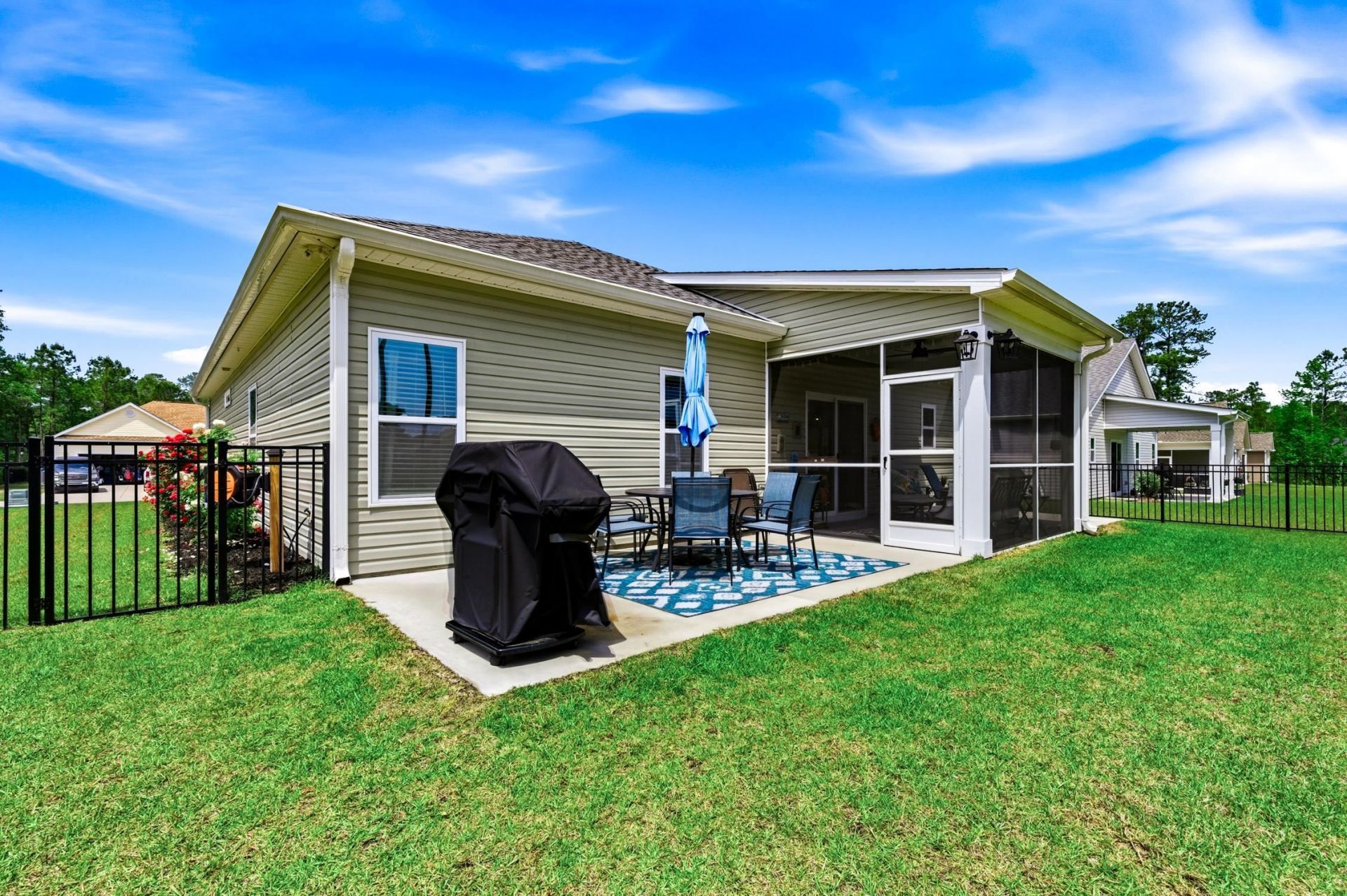 382 Long Meadow Dr. Photo 31