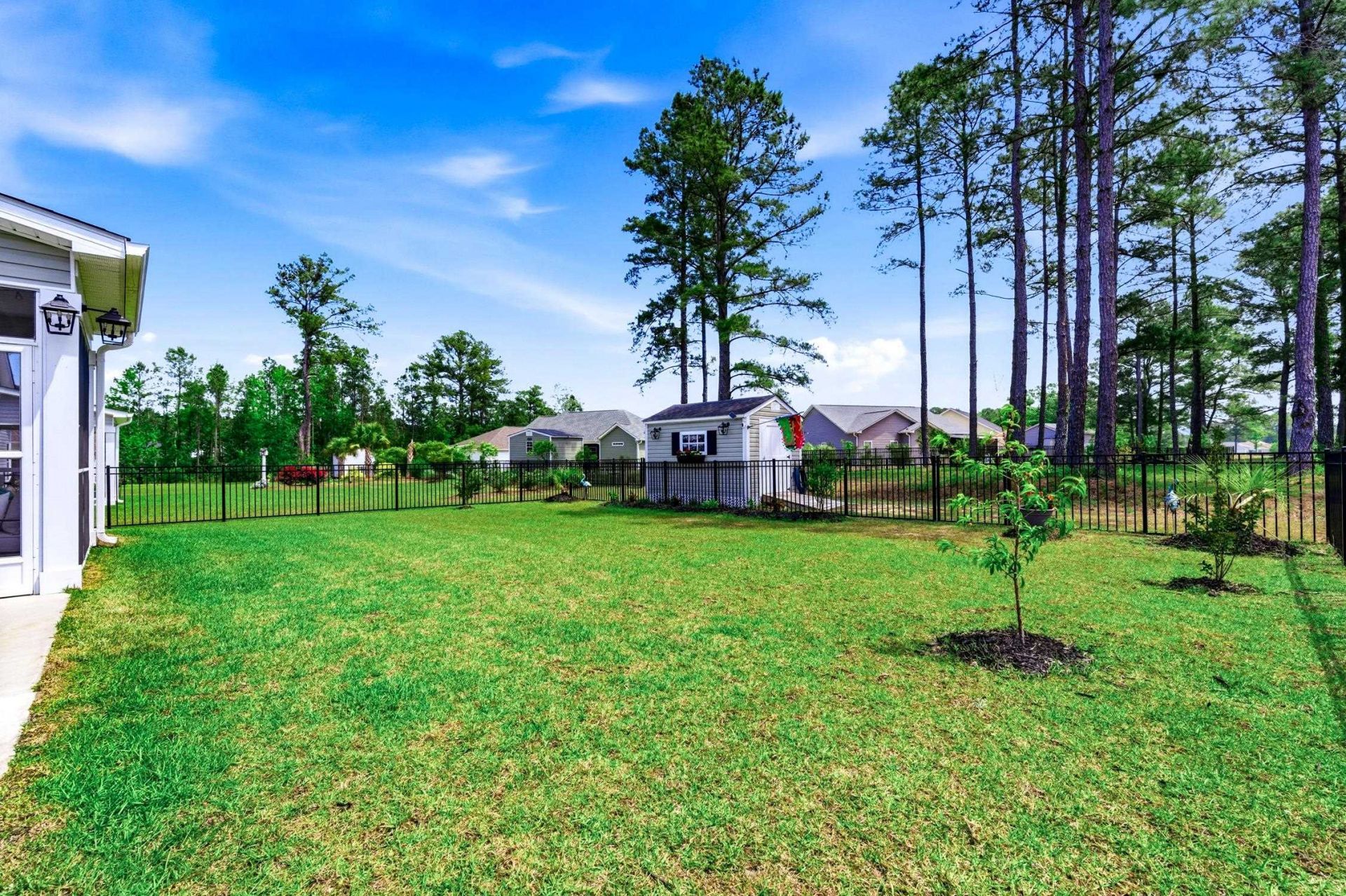 382 Long Meadow Dr. Photo 32