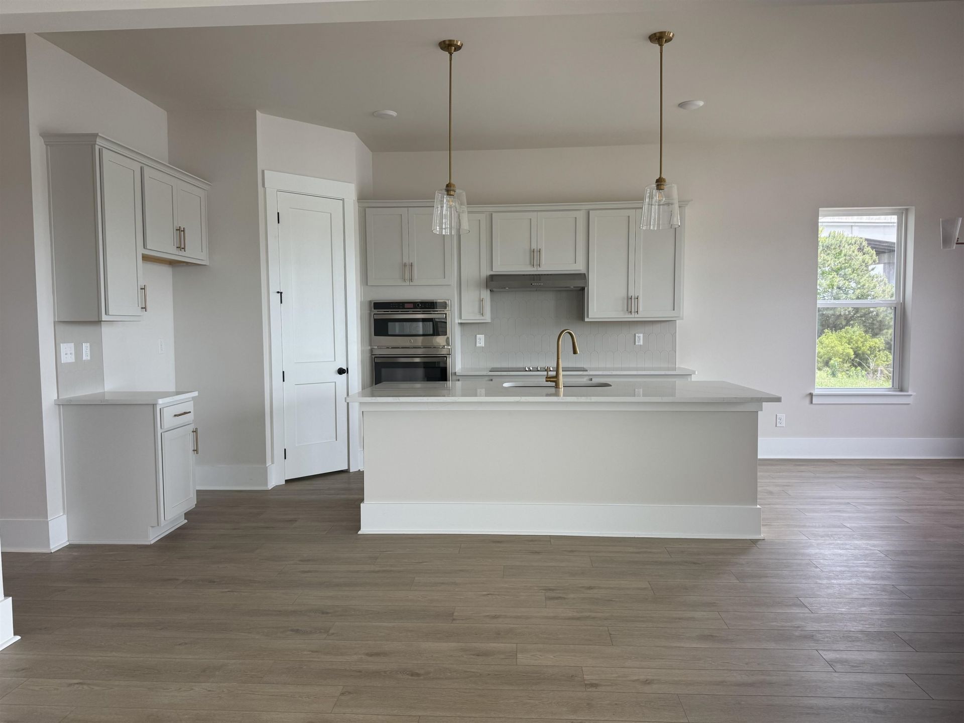 1004 Triton Ave.  Photo 14