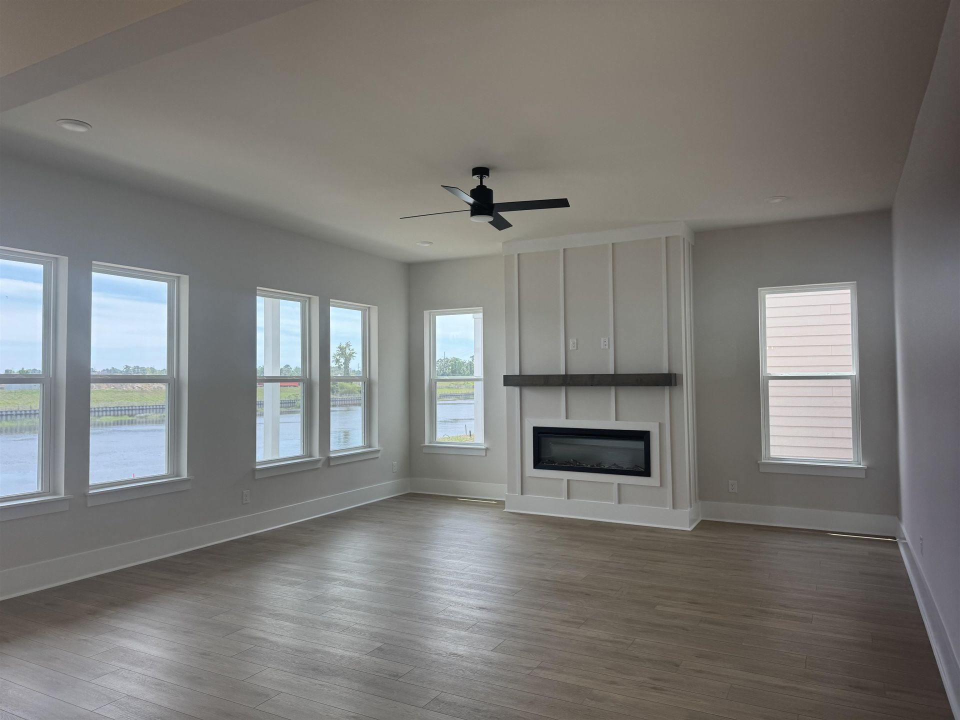 1004 Triton Ave.  Photo 17