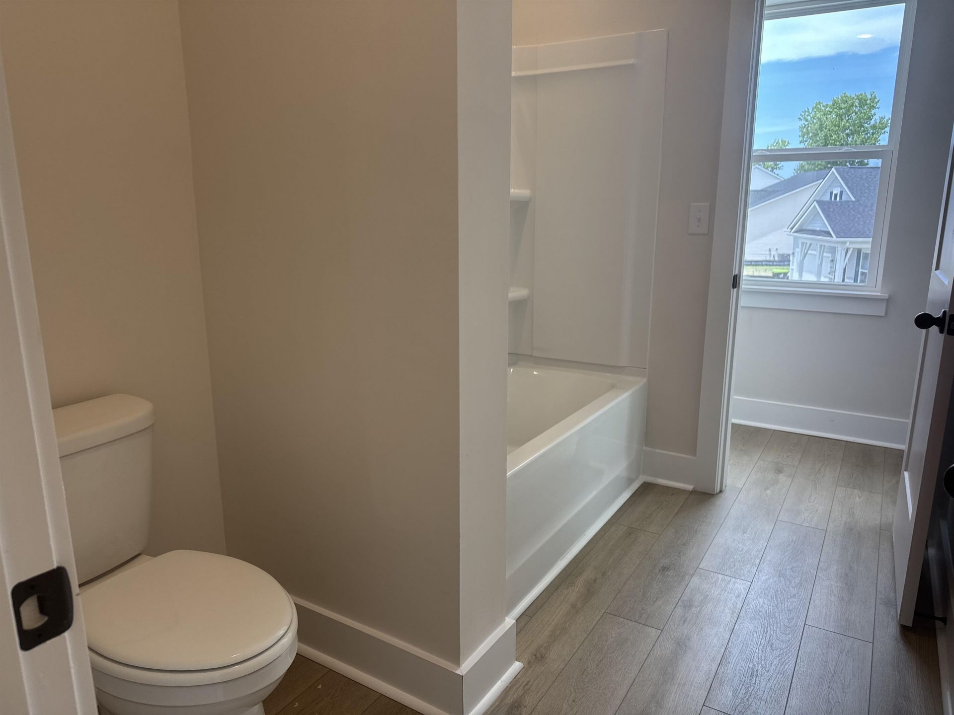 1004 Triton Ave.  Photo 24