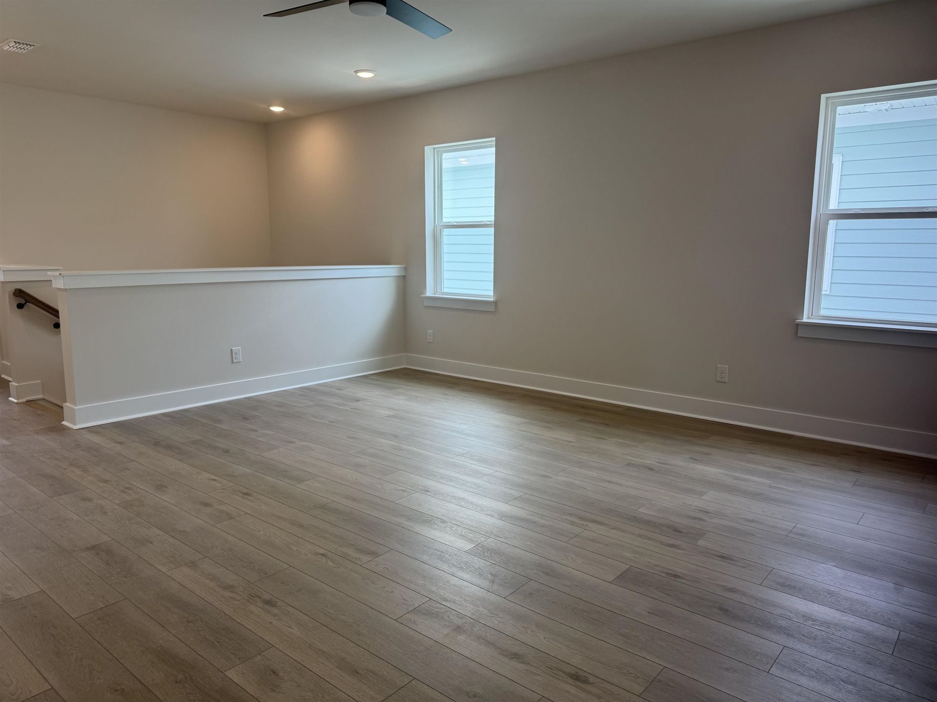 1004 Triton Ave.  Photo 35