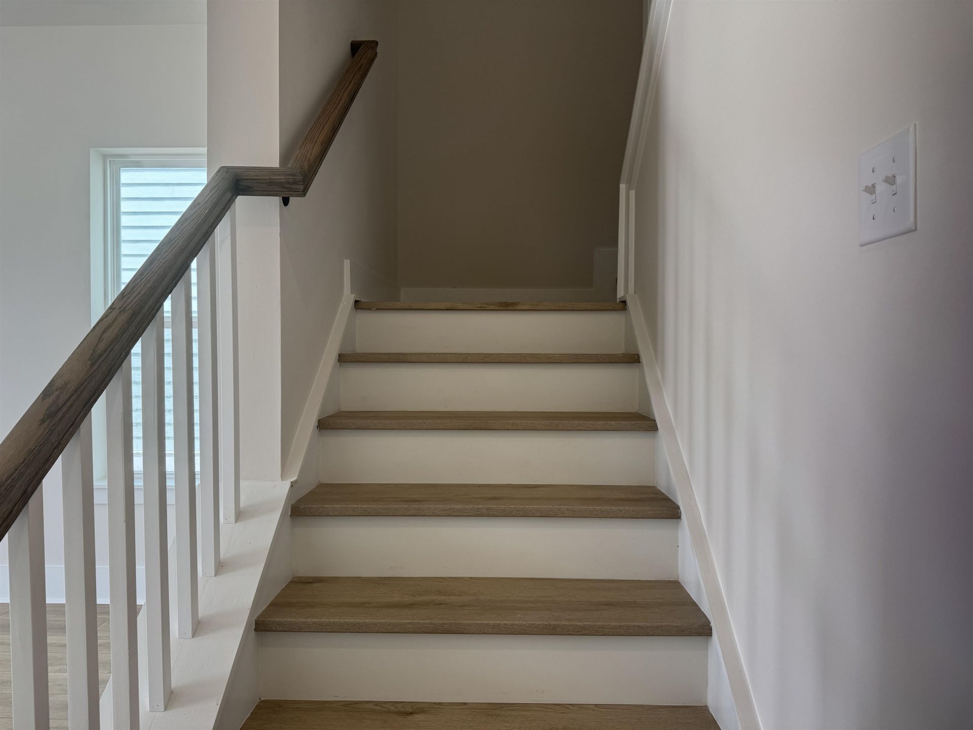 1004 Triton Ave.  Photo 37