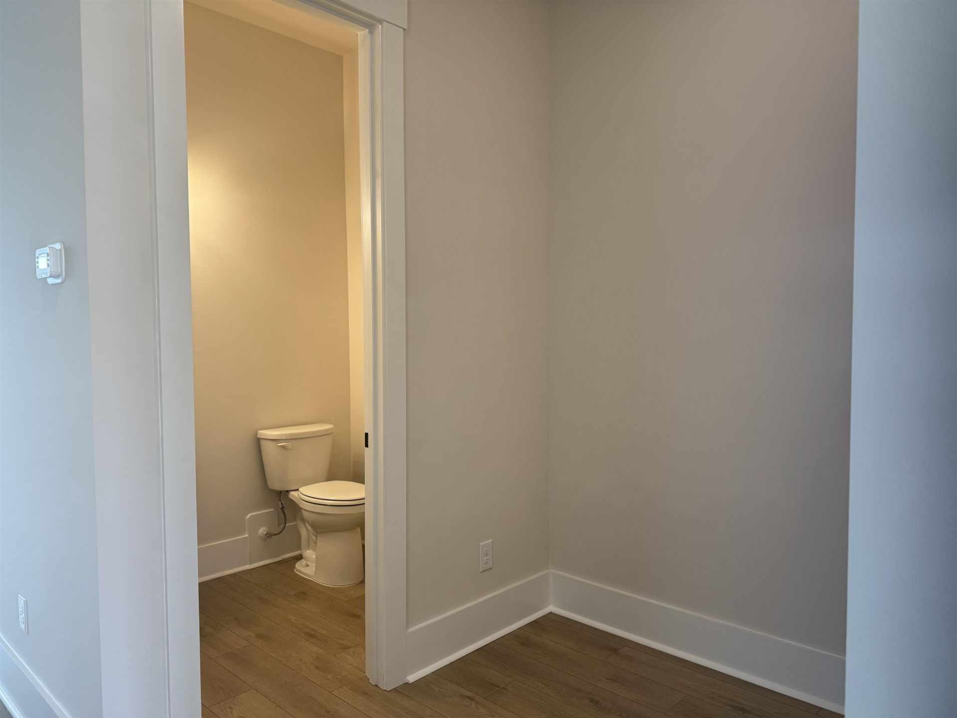 1004 Triton Ave.  Photo 39