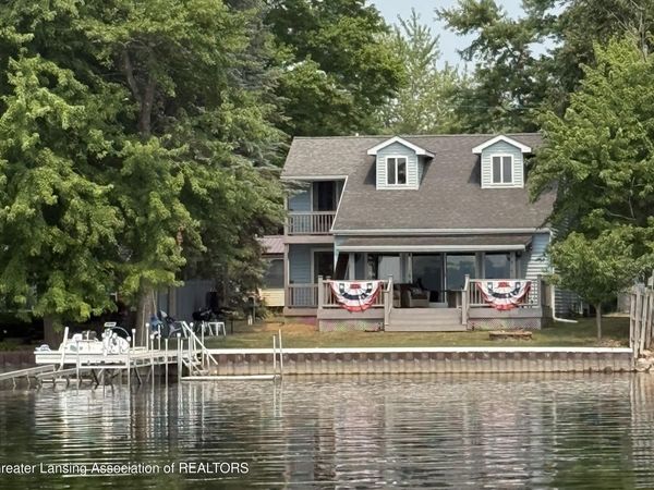 1328 Shepard Street, Crystal, MI 48818