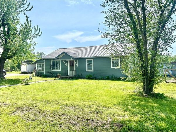 304 W Marvin Avenue, Walker, MO 64790