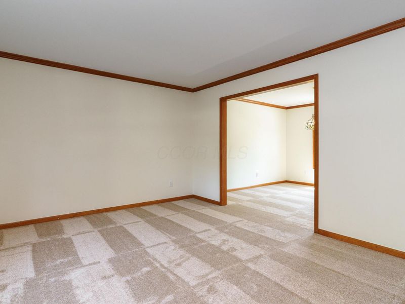 5641 Davidson Road , Hilliard, OH 43026 Photo 5