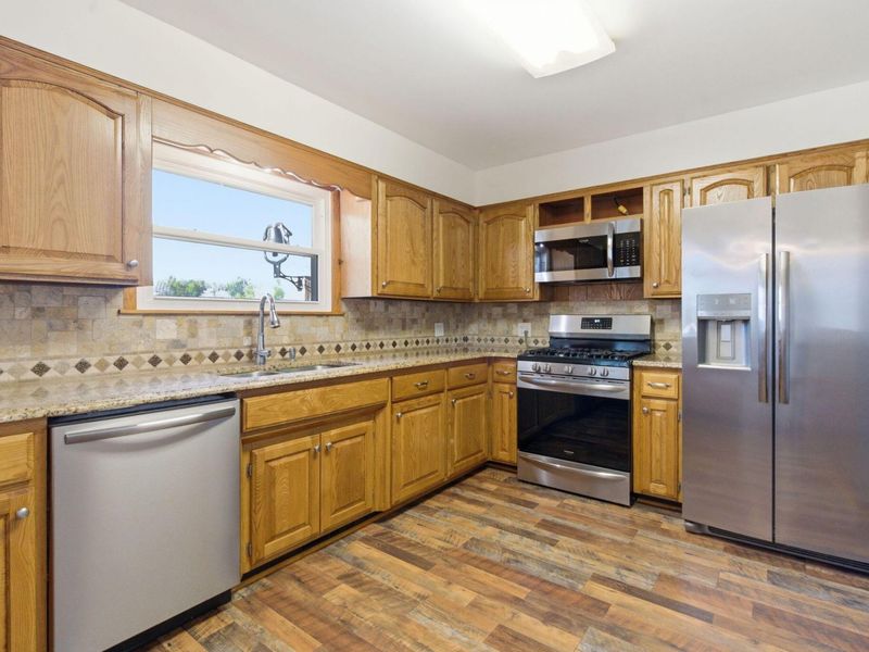 2445 Chandlersville , Zanesville, OH 43701 Photo 8