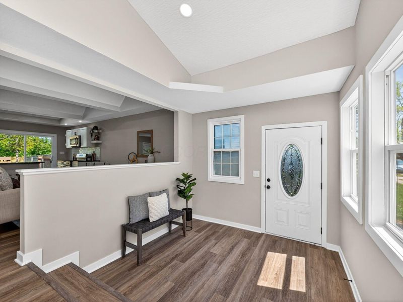 2398 Dunkirk Drive , Columbus, OH 43219 Photo 2