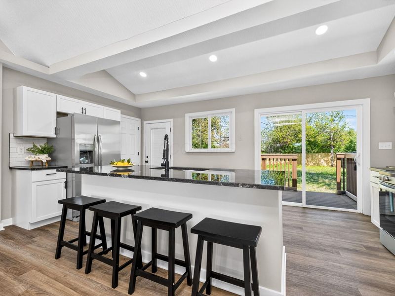 2398 Dunkirk Drive , Columbus, OH 43219 Photo 6