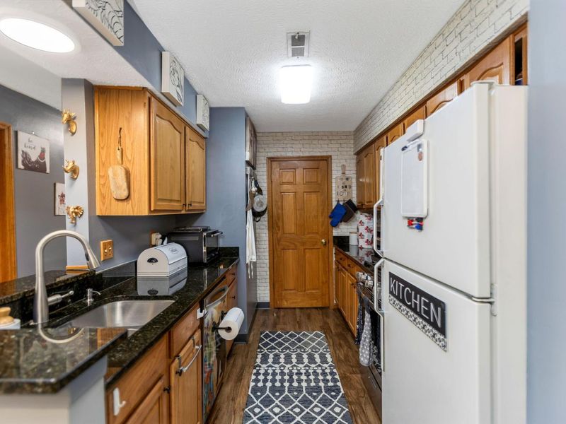 2229 Hedgerow Road , Unit 2229B, Columbus, OH 43220 Photo 12