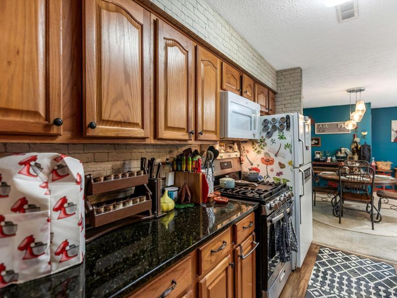 2229 Hedgerow Road , Unit 2229B, Columbus, OH 43220 Photo 14