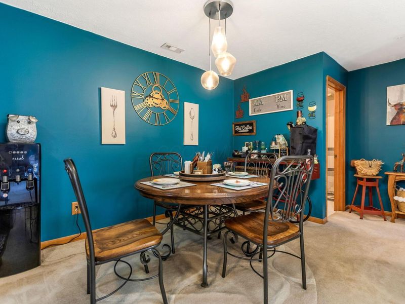 2229 Hedgerow Road , Unit 2229B, Columbus, OH 43220 Photo 9